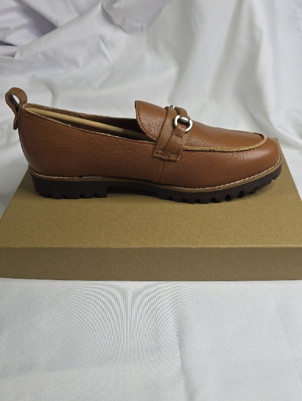 Gentle Souls by Kenneth Cole Women's  Eugene Leather Lug Bit Loafer - Picture 9 of 14